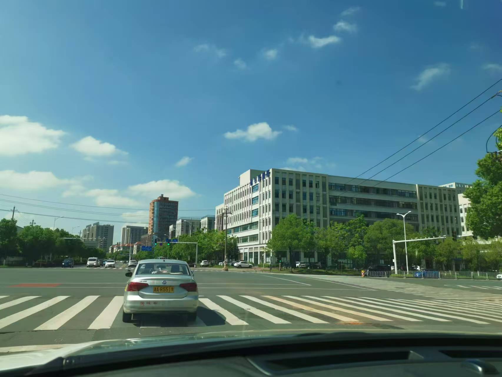 ��ý�w���E�Ľ������W(w��ng)վ�;W(w��ng)�j(lu��)�ƏVҪ��ô���ź�